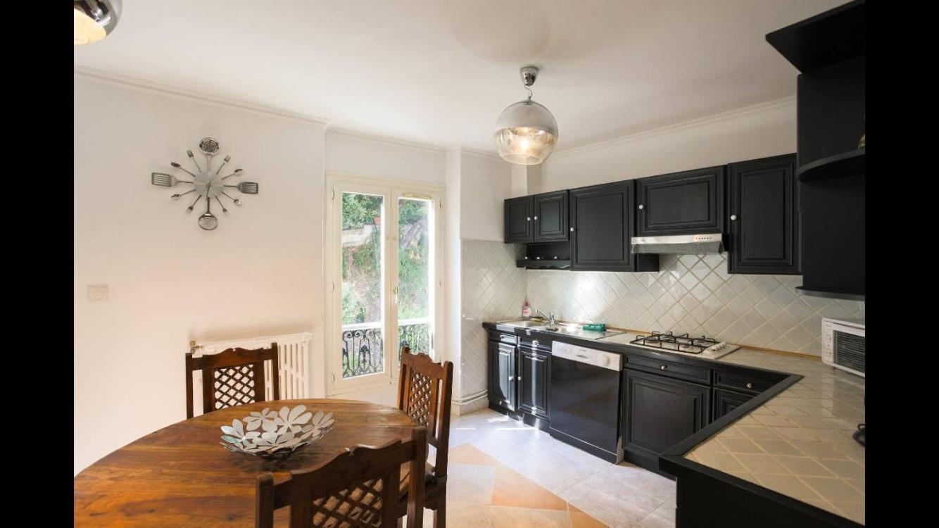 Villa Laetitia - Appt De Charme Avec Parking - Nice Nord Dış mekan fotoğraf