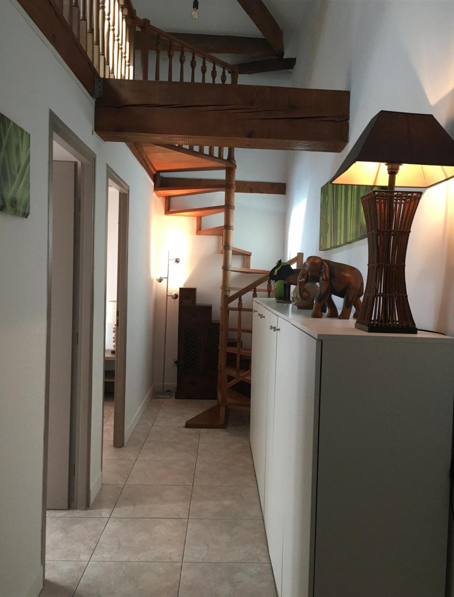 Villa Laetitia - Appt De Charme Avec Parking - Nice Nord Dış mekan fotoğraf
